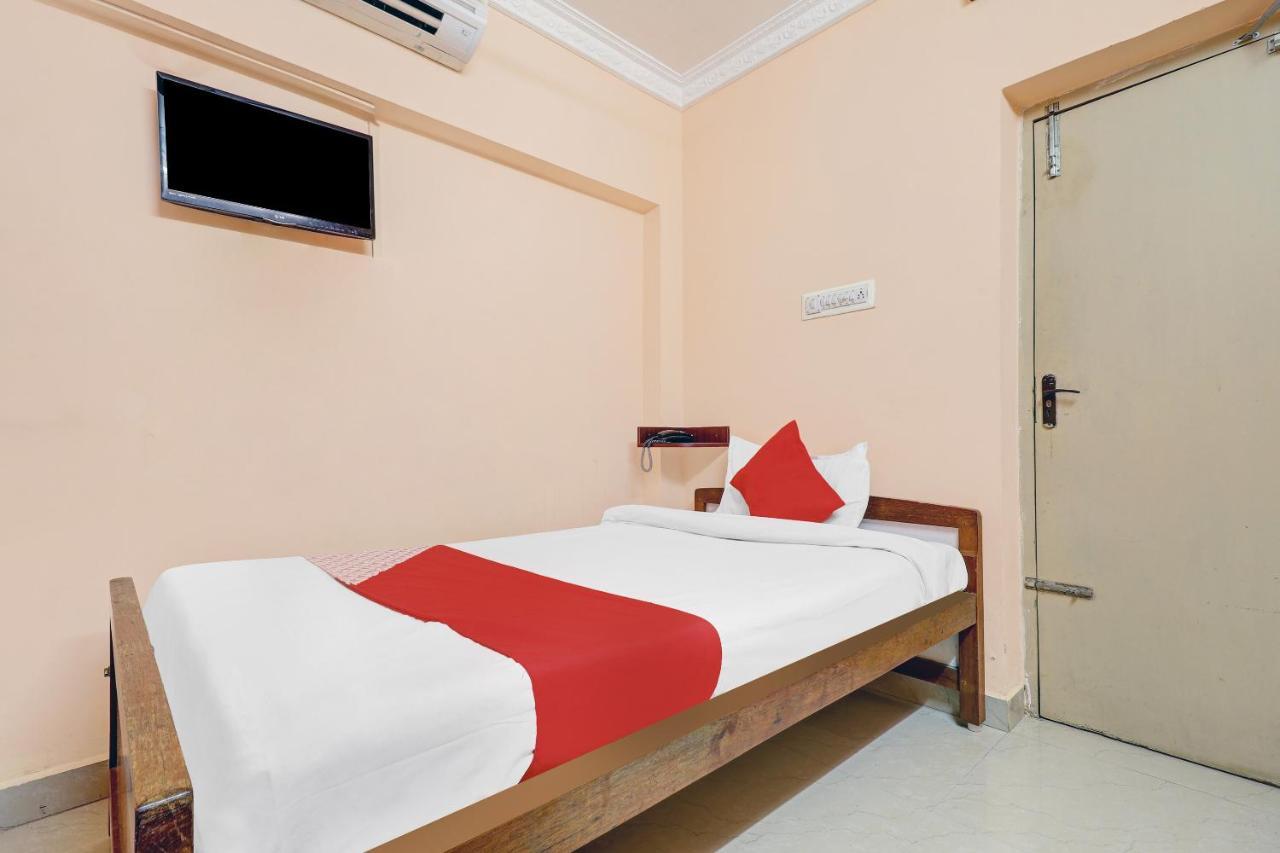 Oyo 81409 Hotel Sivajothi Tuticorin Exterior photo